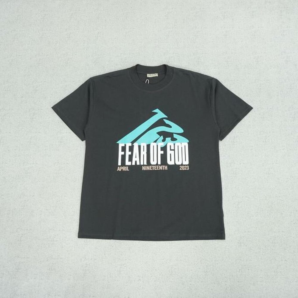 RIVINGTON ROI REBIS OF GOD Mountain Print T Shirt  Black Short Sleeve